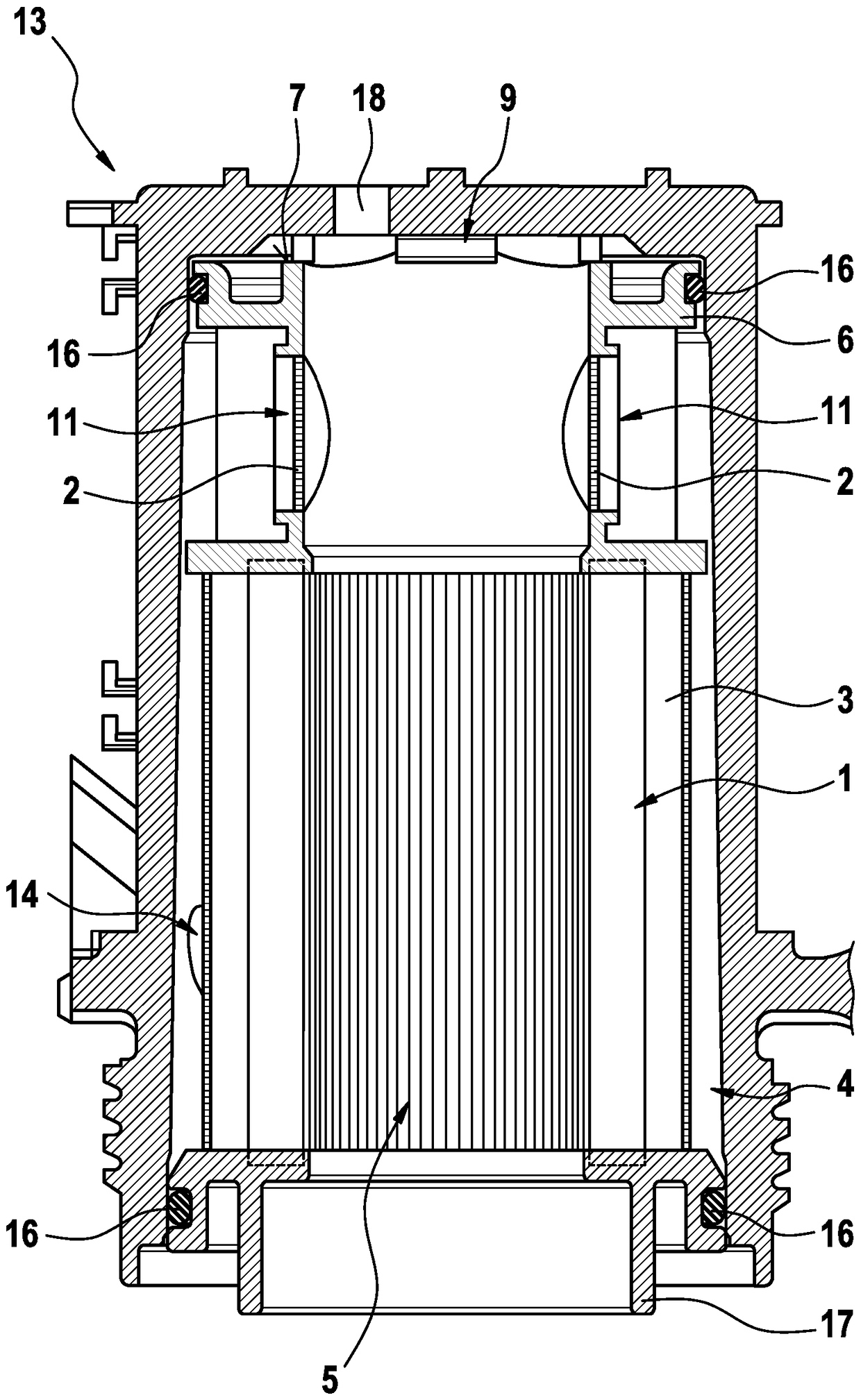 Filter element having two filter media