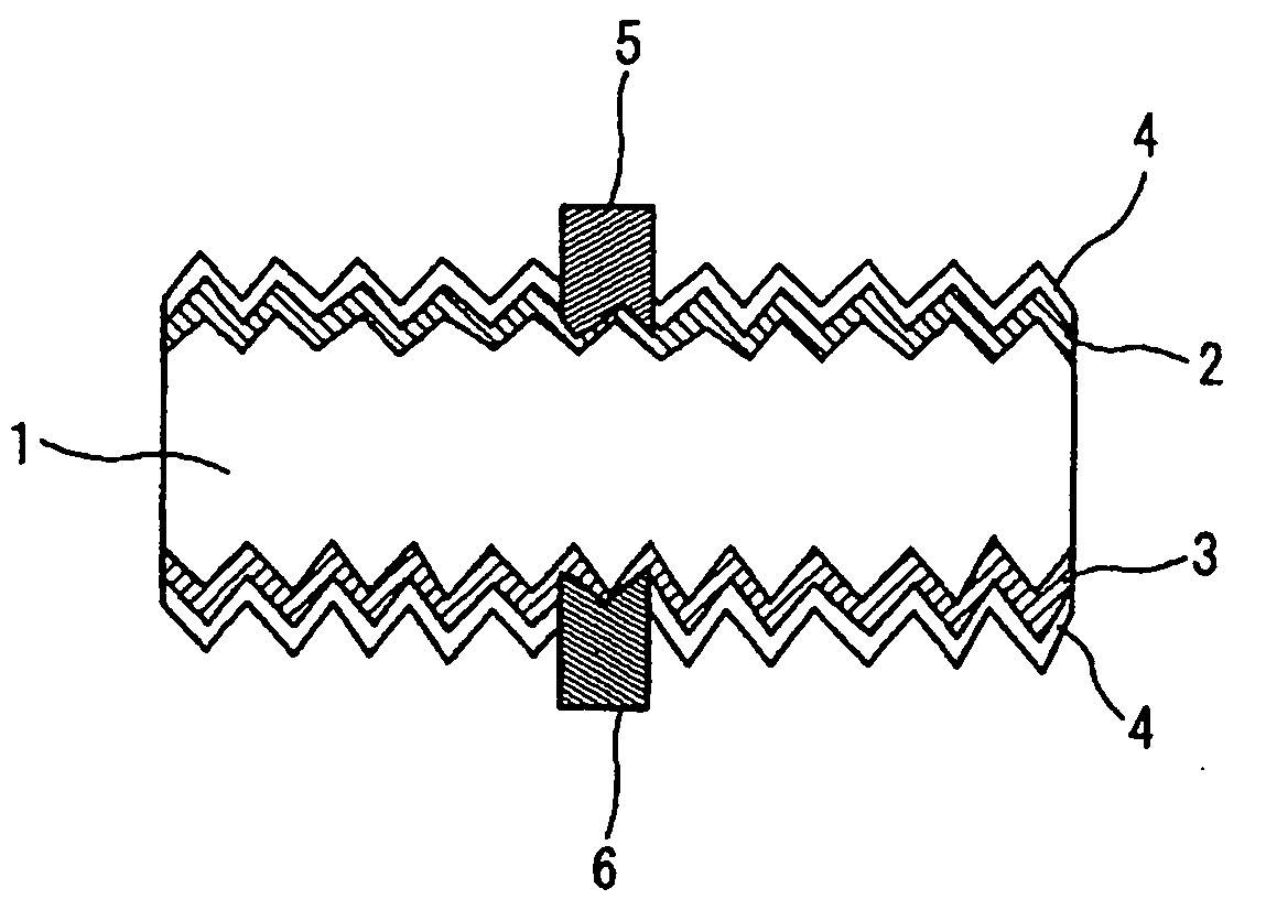 Silicon solar cell and production method thereof