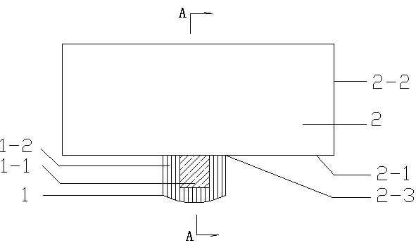 Solid-liquid filtering device