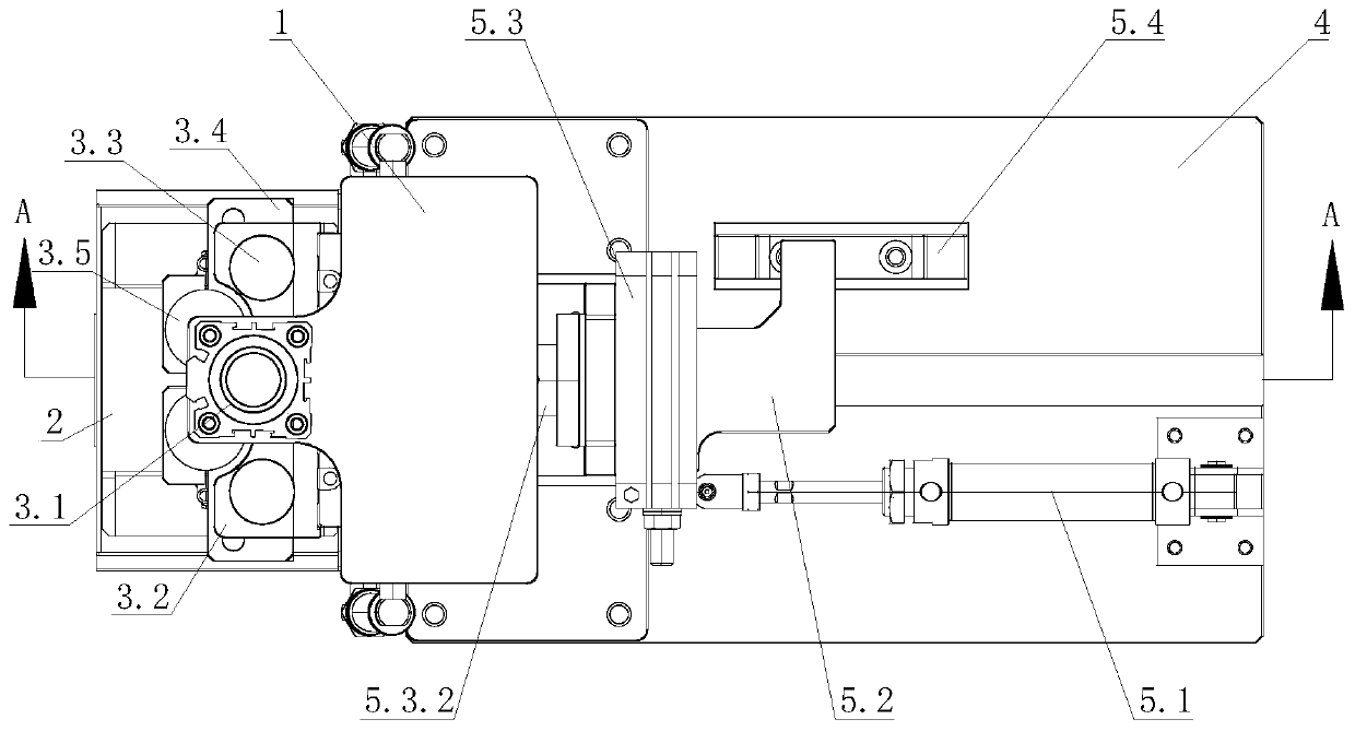 Intelligent screw beating device for control box