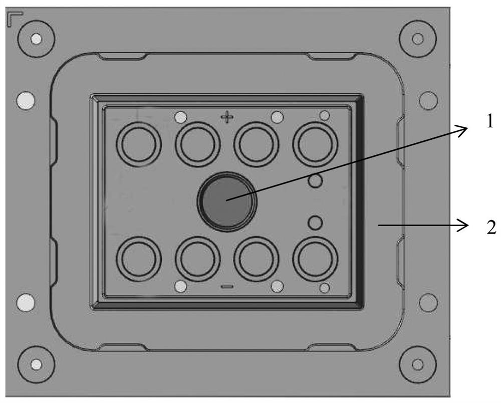 Manufacturing method of lead-acid storage battery cover with strong corrosion resistance