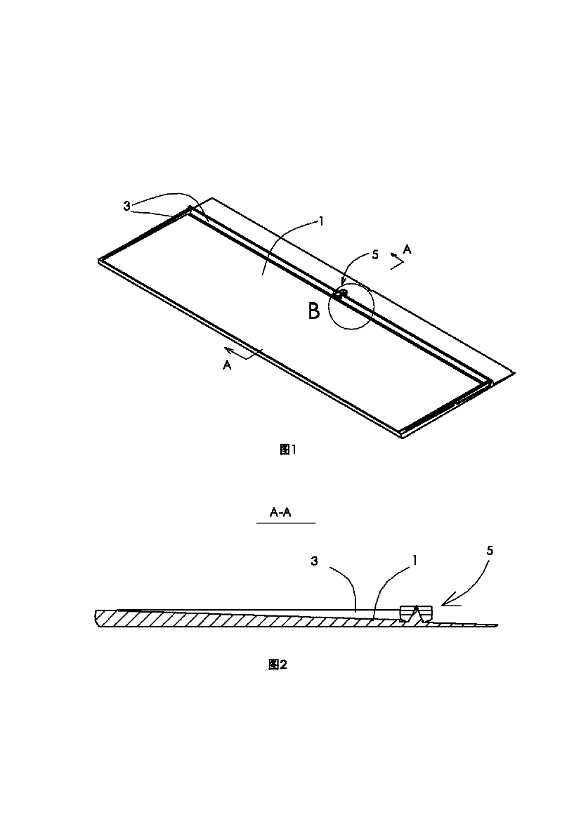 Facility for desalting seawater with ice preparation by using beach, tide and cold