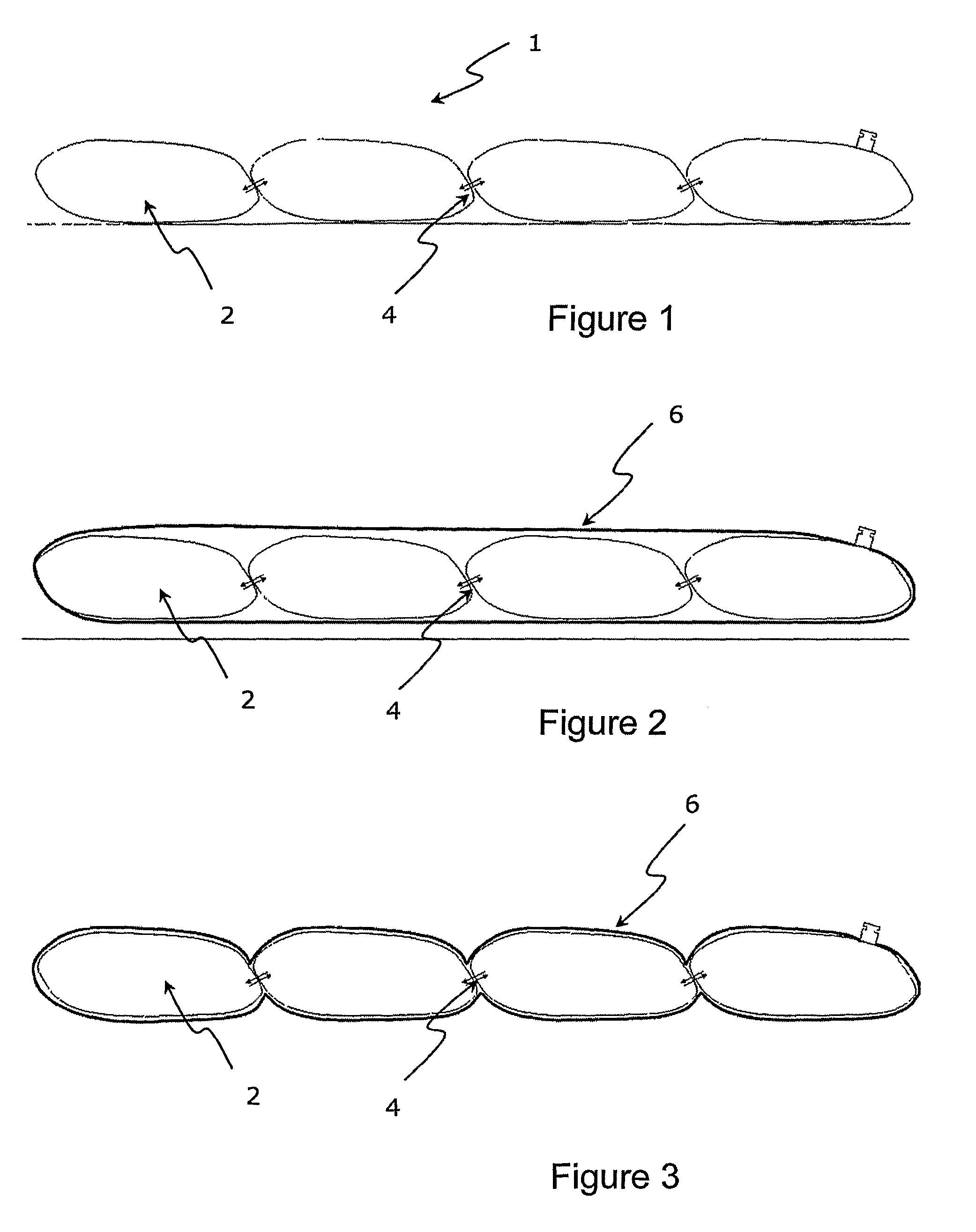 Wave preventing flexible tank for liquids