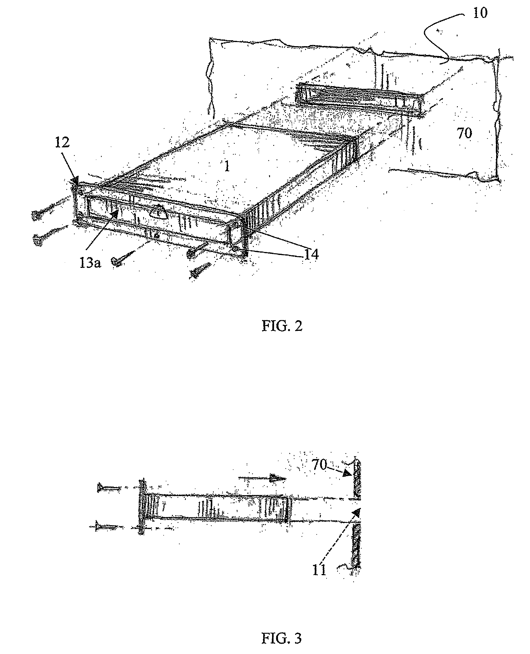 Boarding system with retractable ladder for yachting boats