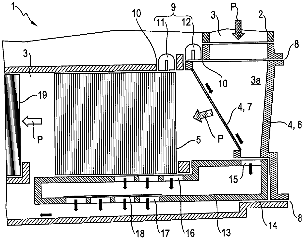 Clothes drying appliance with door fluff sieve seat and manufacturing method thereof