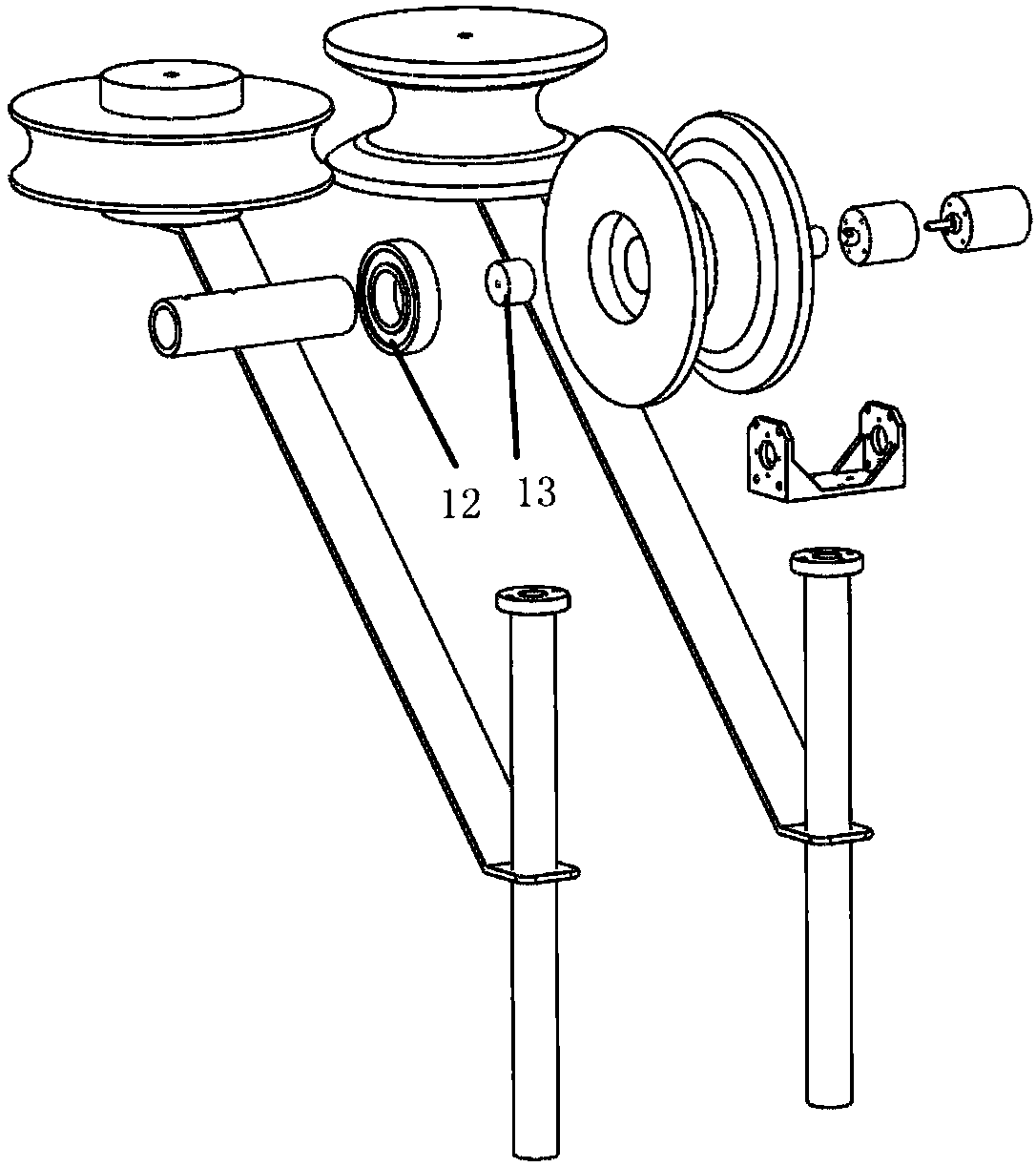 Engagement driving traveling wheel structure, mechanical structure of line inspection robot and its obstacle surmounting method