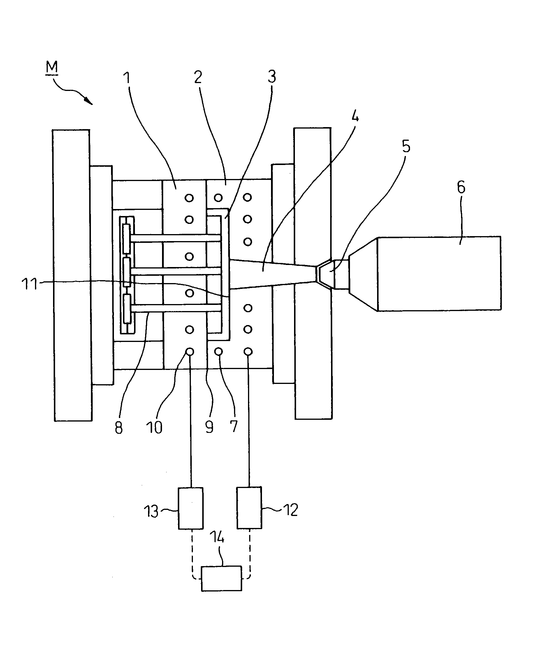 Mold and method of molding metallic product