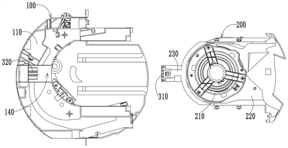 Cabinet air conditioner and air conditioner with same