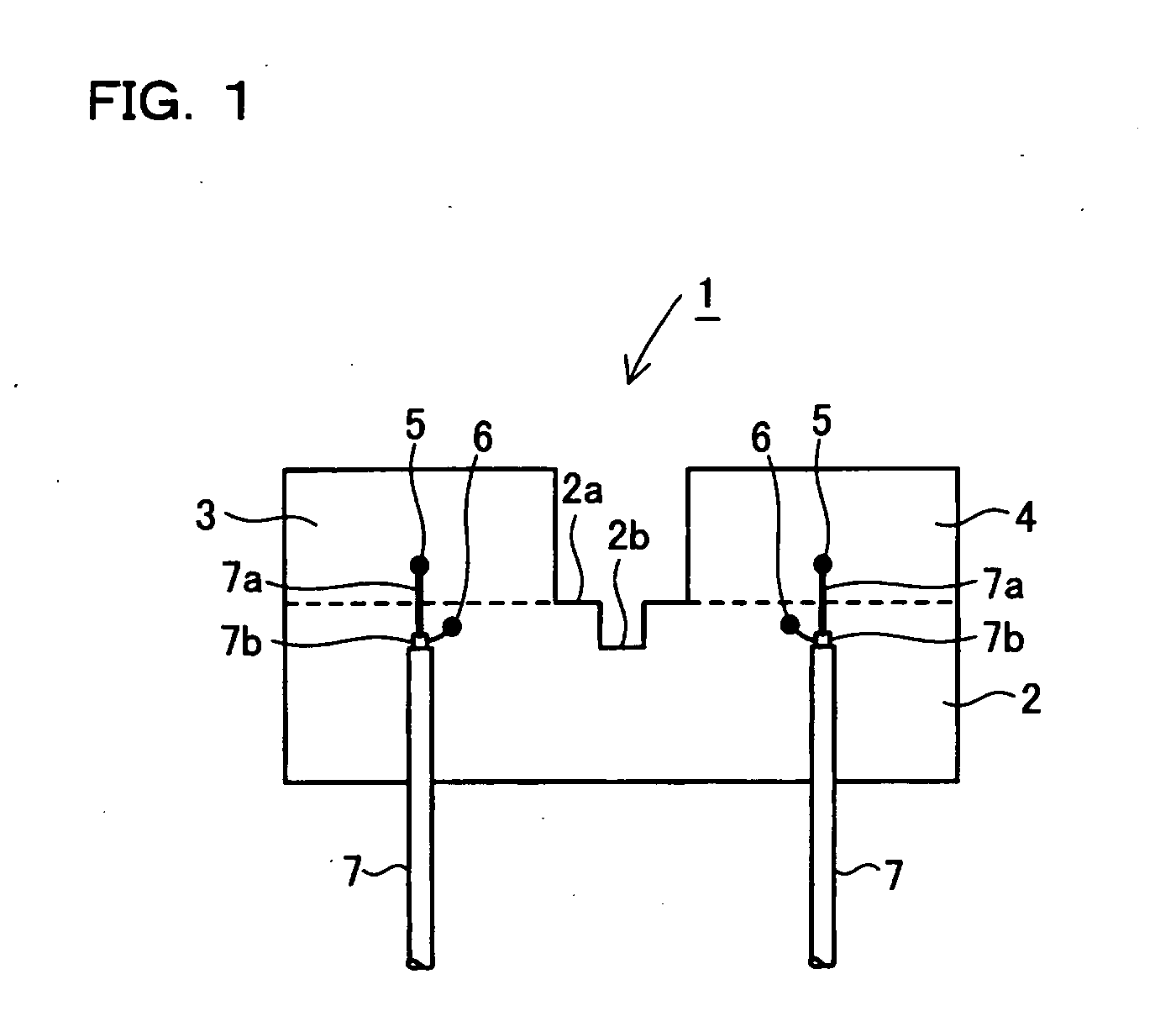 Planar antenna with multiple radiators and notched ground pattern