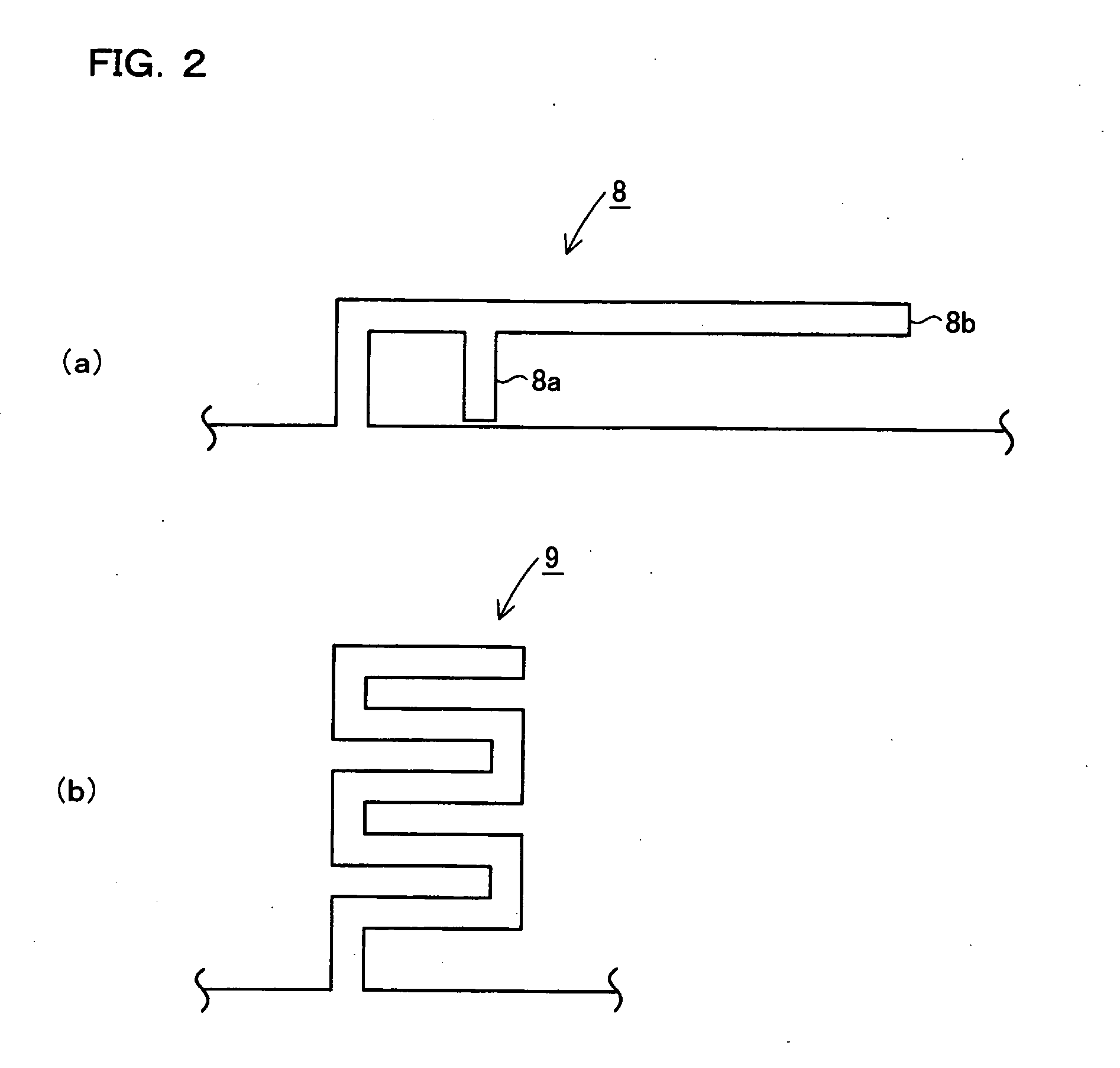 Planar antenna with multiple radiators and notched ground pattern