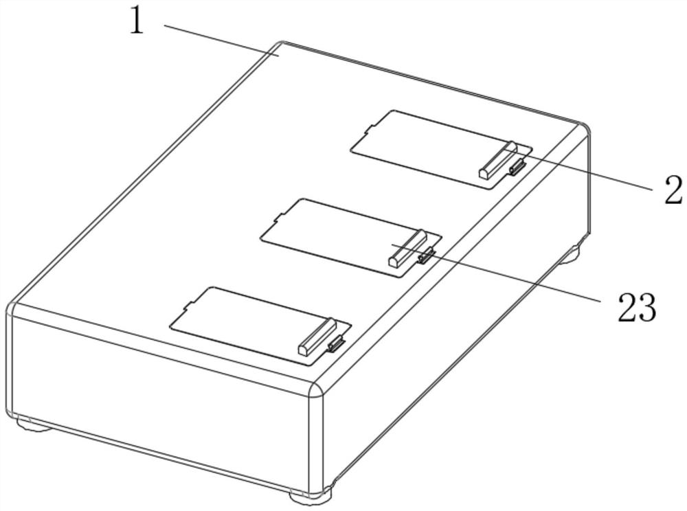 Isolation protection device and method applied to smart phone storage