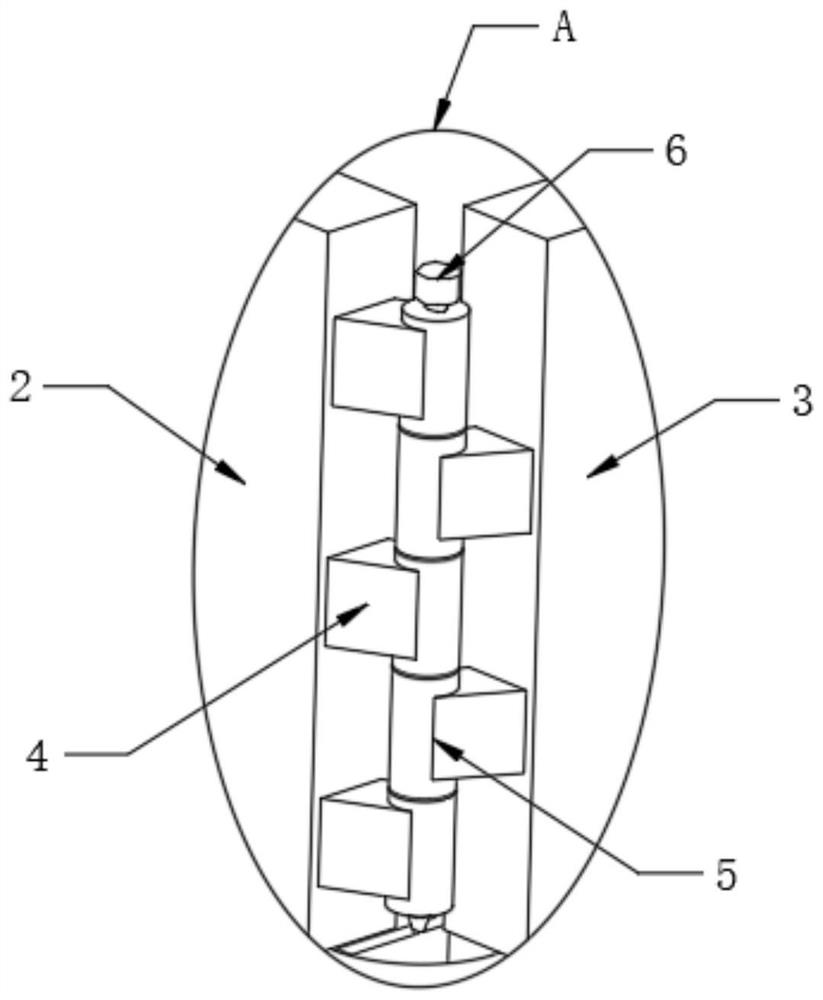 Tray structure with side protection baffles