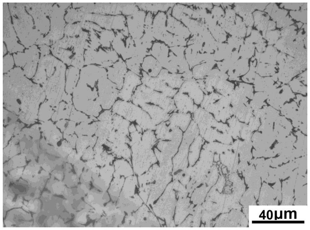 A kind of cast aluminum alloy with high thermal conductivity, high strength and low Si and preparation method thereof