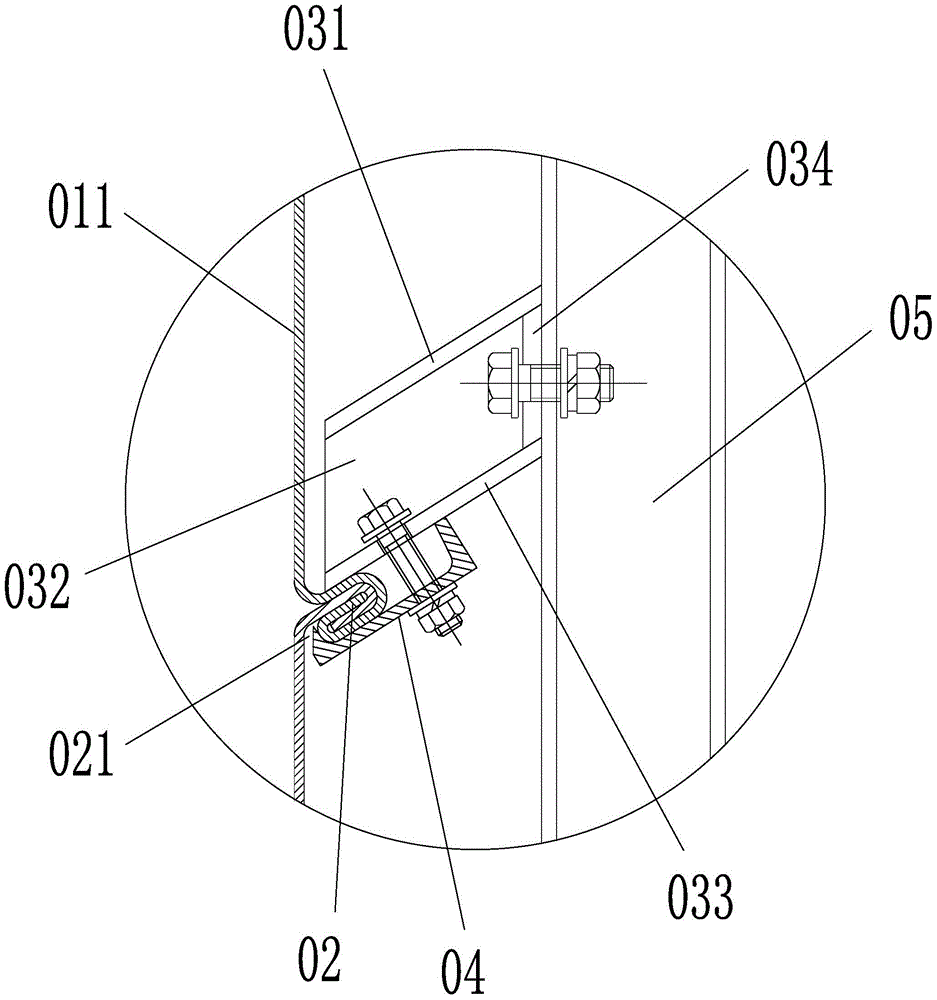 Reinforced structure of seam tank and large-scale helical double-folded seam tank with this structure