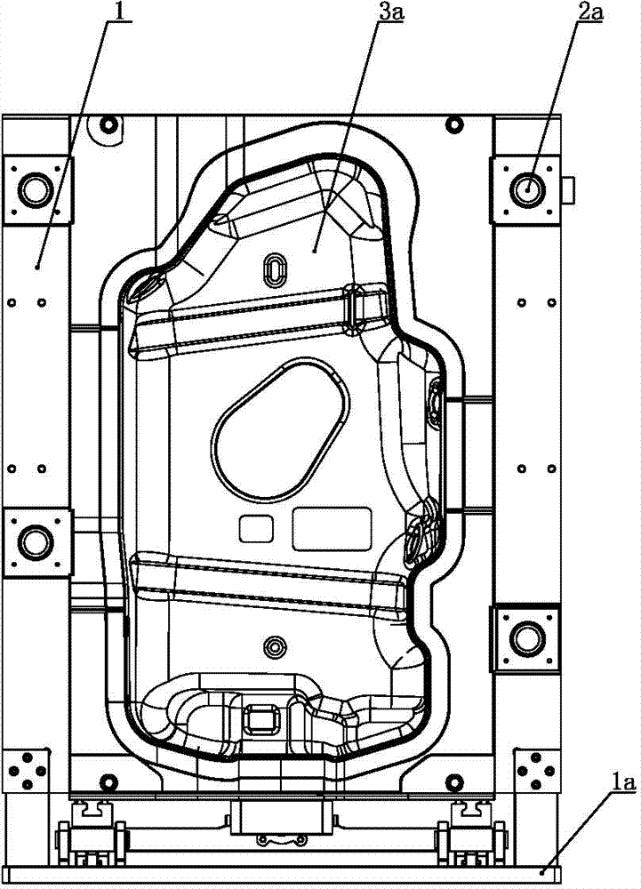 Blow molding device for plastic boxes