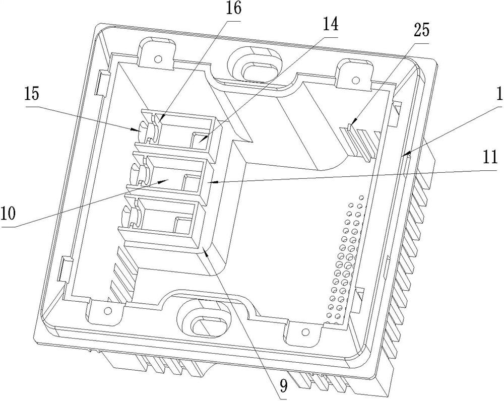 The structure of the incoming line of the socket