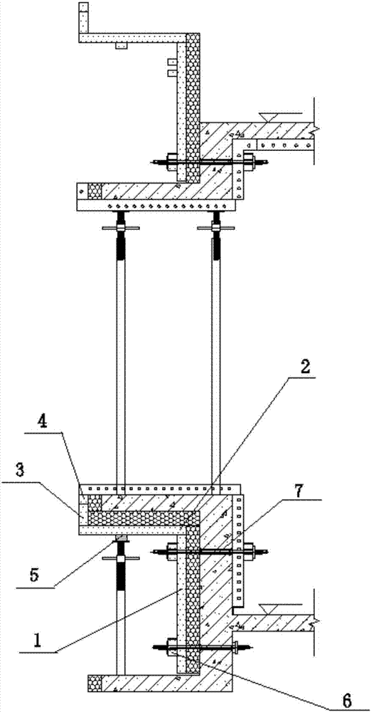 Template support installed at bay window through heat-preservation and template integrated plates and strengthening method thereof