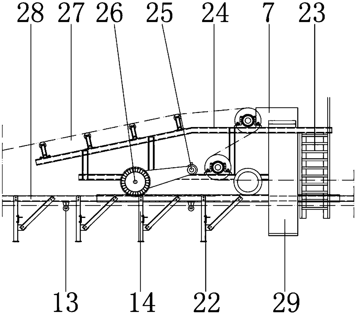 Single-tailed strop type discharging car and discharging system for reducing earth building bending moment