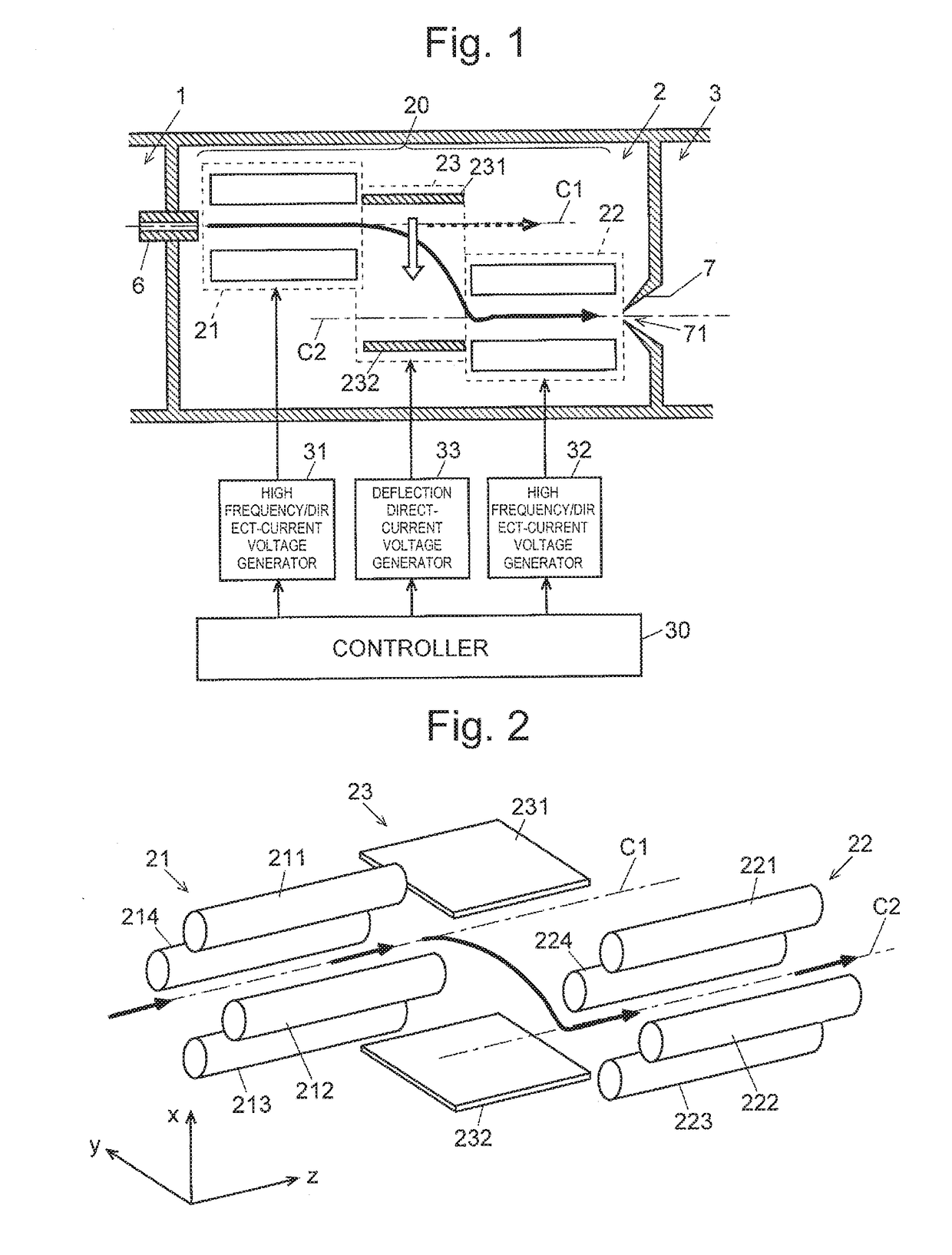 Ion transport apparatus and mass spectrometer using the same