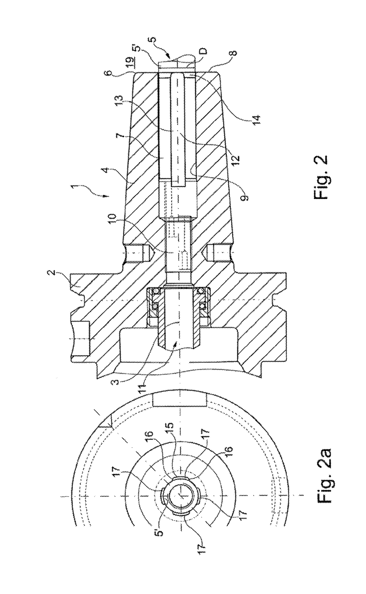 Tool holding device