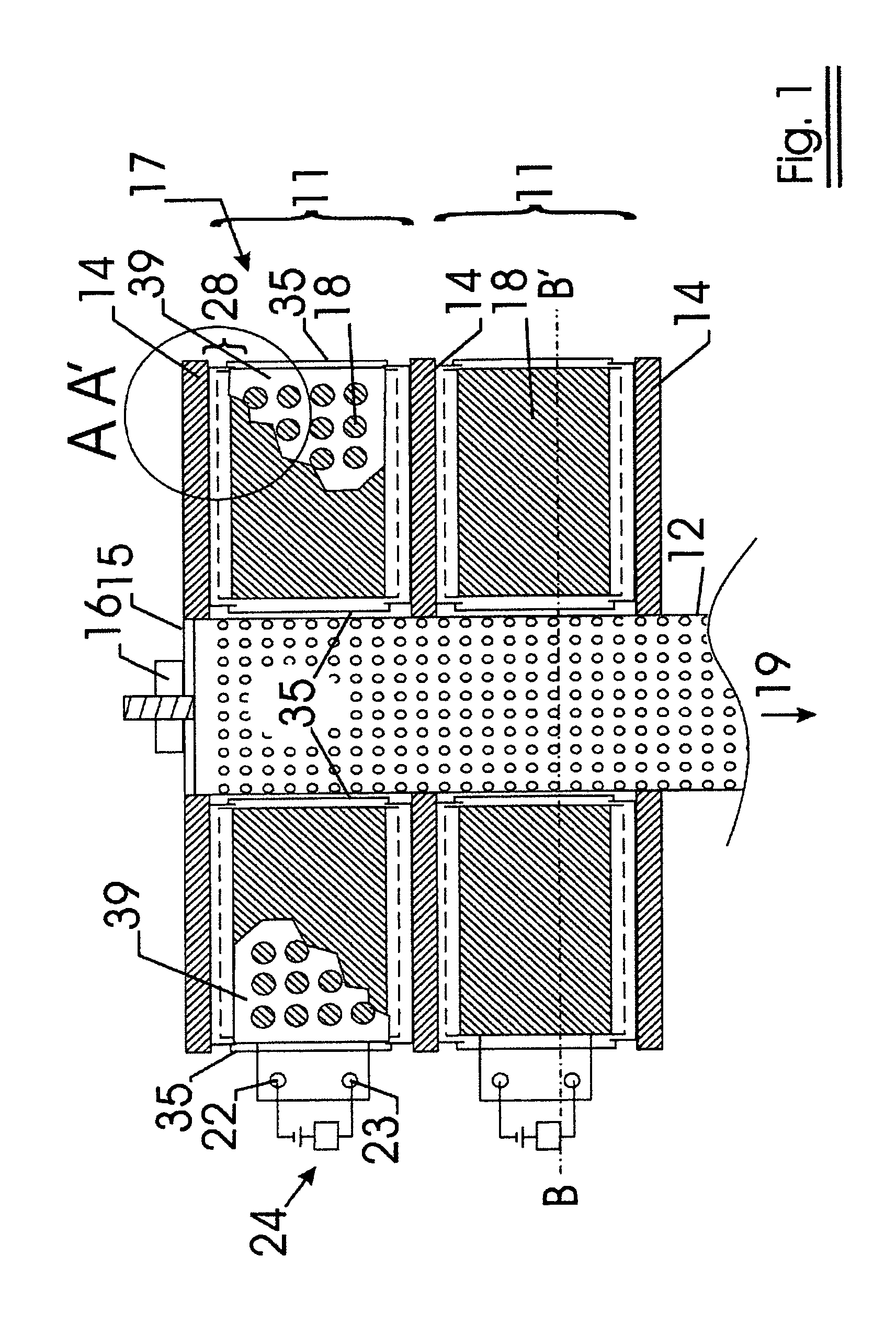 Filter element comprising pleated metal fiber fleece