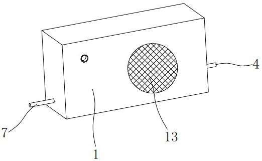 A condenser with automatic gas-liquid separation for central air-conditioning