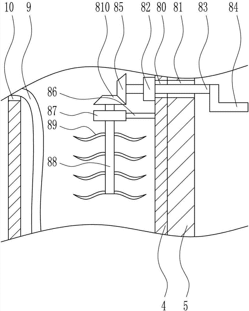 Household cleaning device for glass tiles