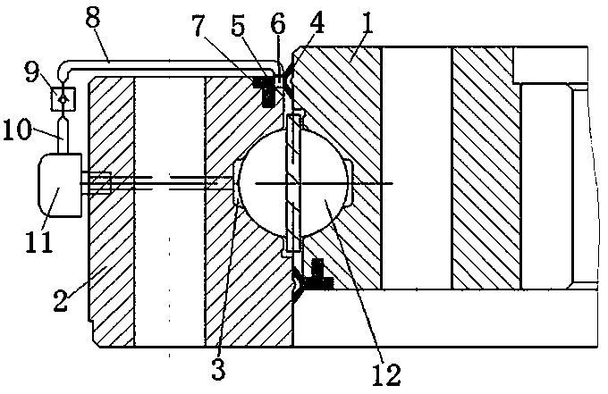 A kind of anti-leakage grease sealing structure of fan turntable bearing