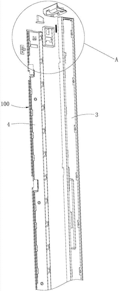 Refrigerator turning beam and refrigerator