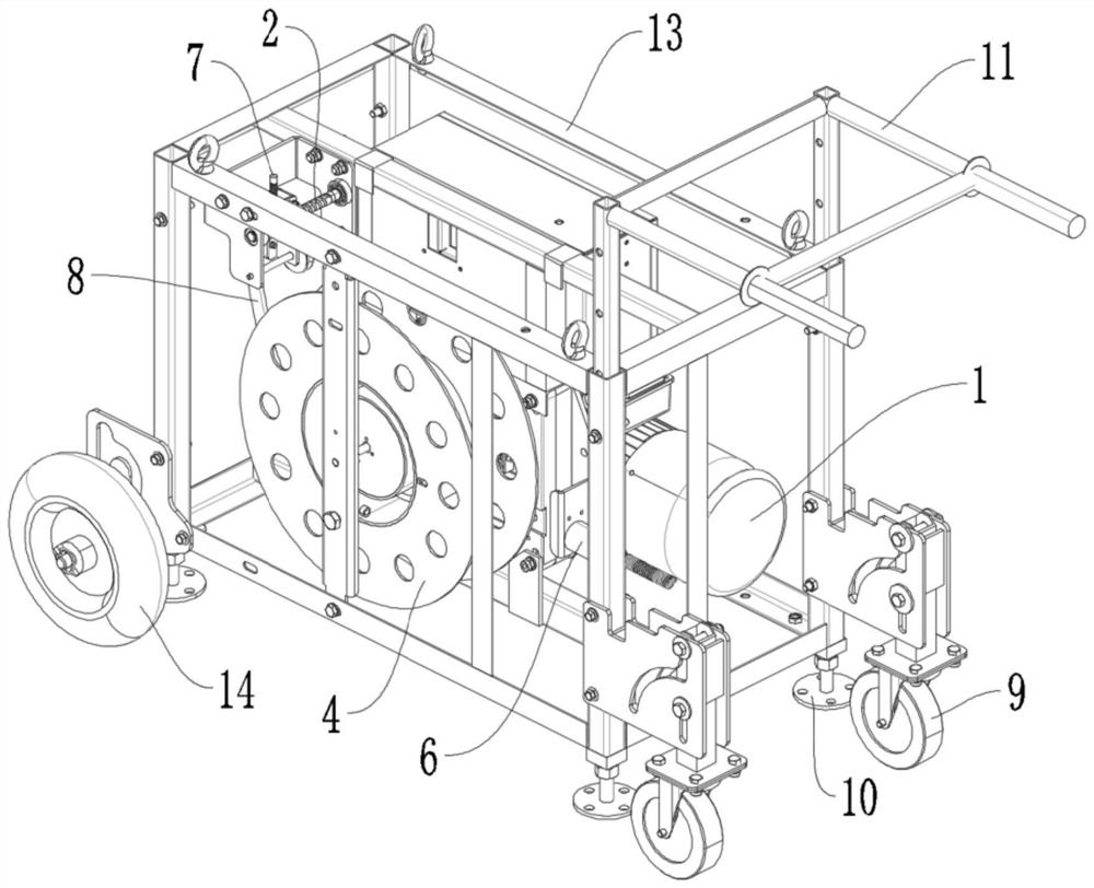 Material traction machine