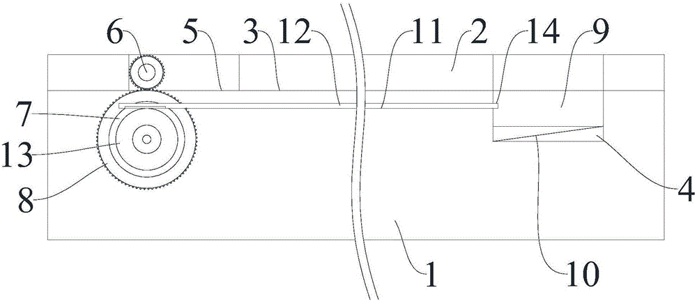 Hidden type turnover hurdle for plastic track