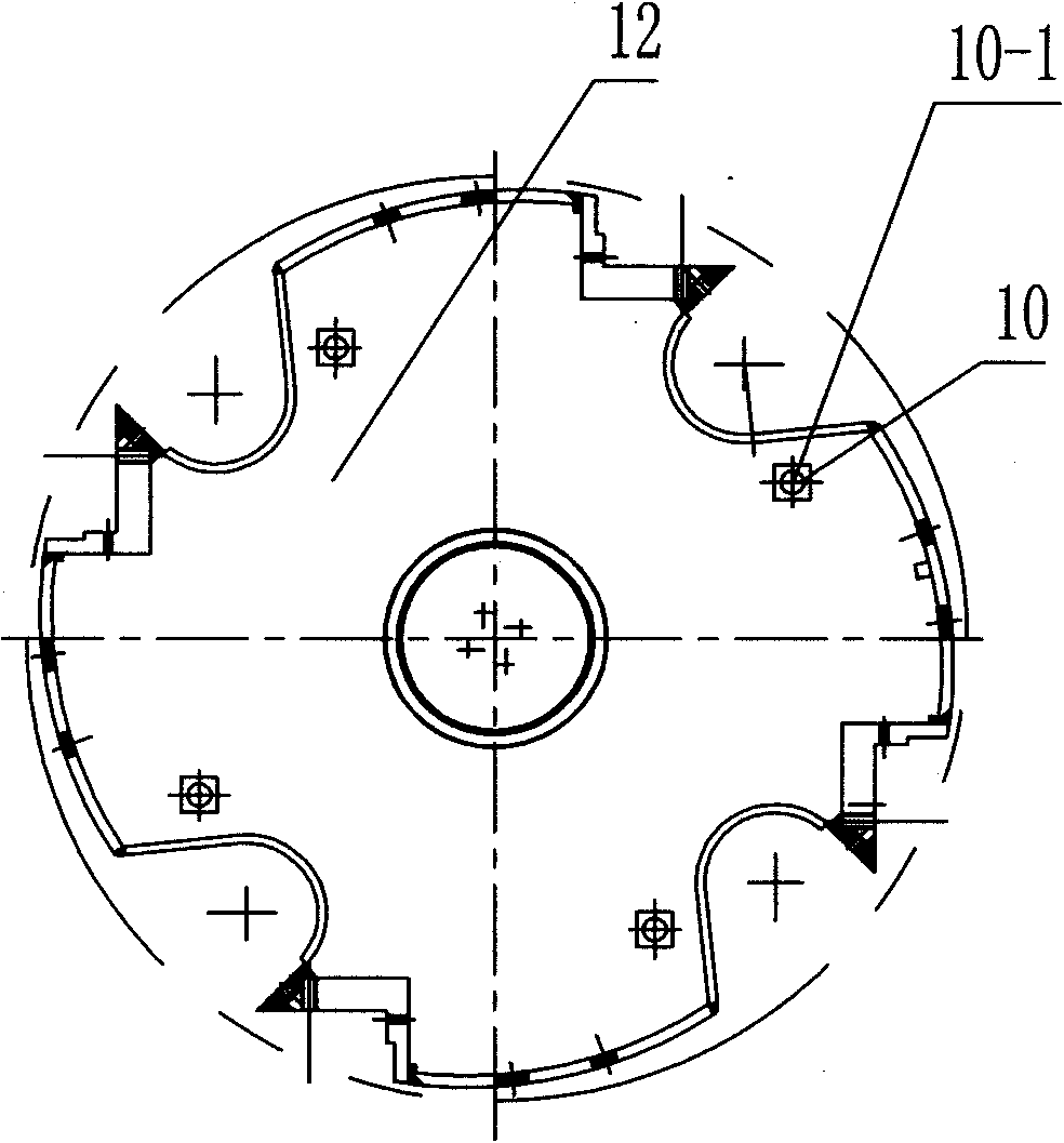 Auxiliary tool changing device of drum type chipper