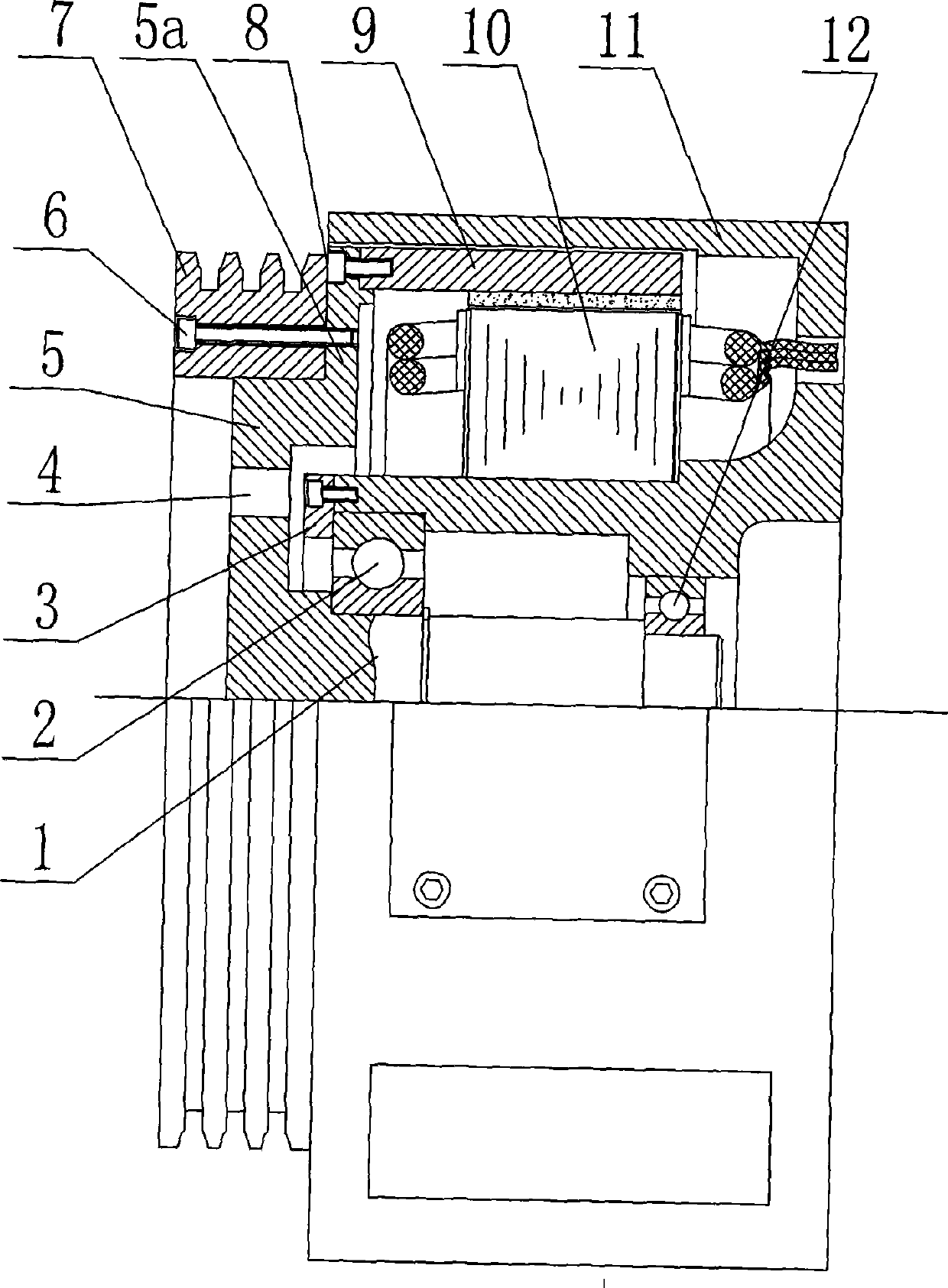 Outer rotor type permanent magnetism synchronization gear wheel free traction machine