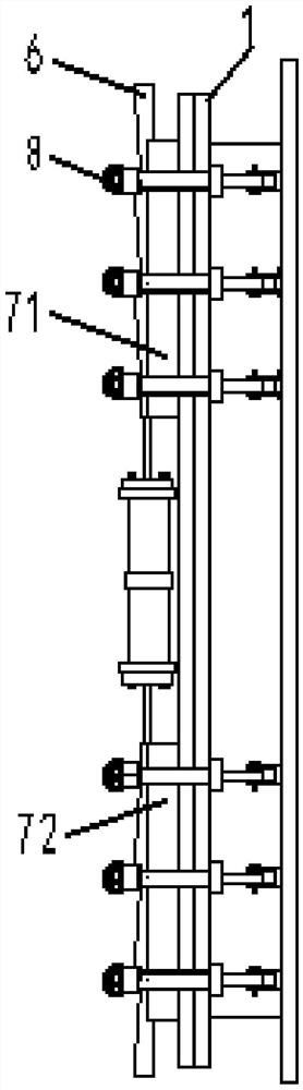 A locking device for the door of the wind tunnel test section