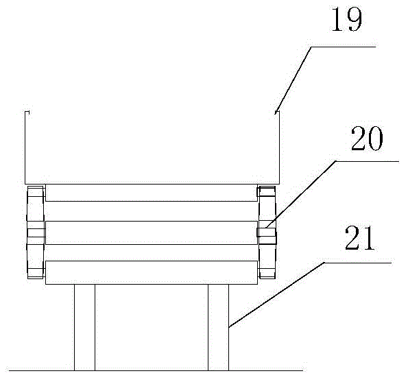 A combined leaf moistening feeder