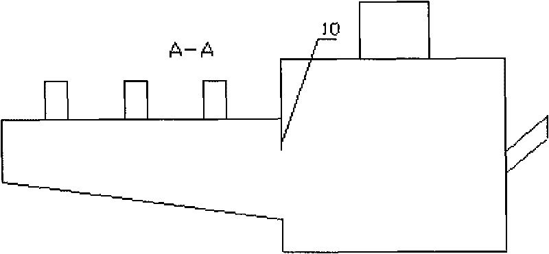 Method and device for extracting iron from melted reduced nickel slag