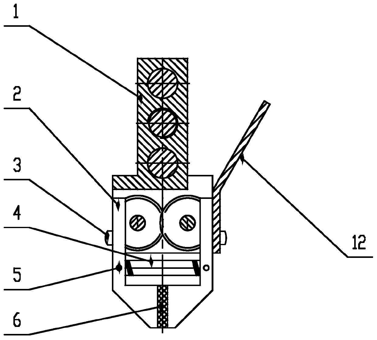 Roll paper conveying and cutting device and method