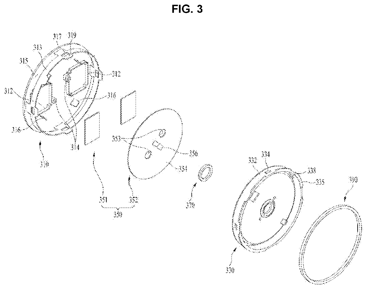 Apparatus for treating clothing