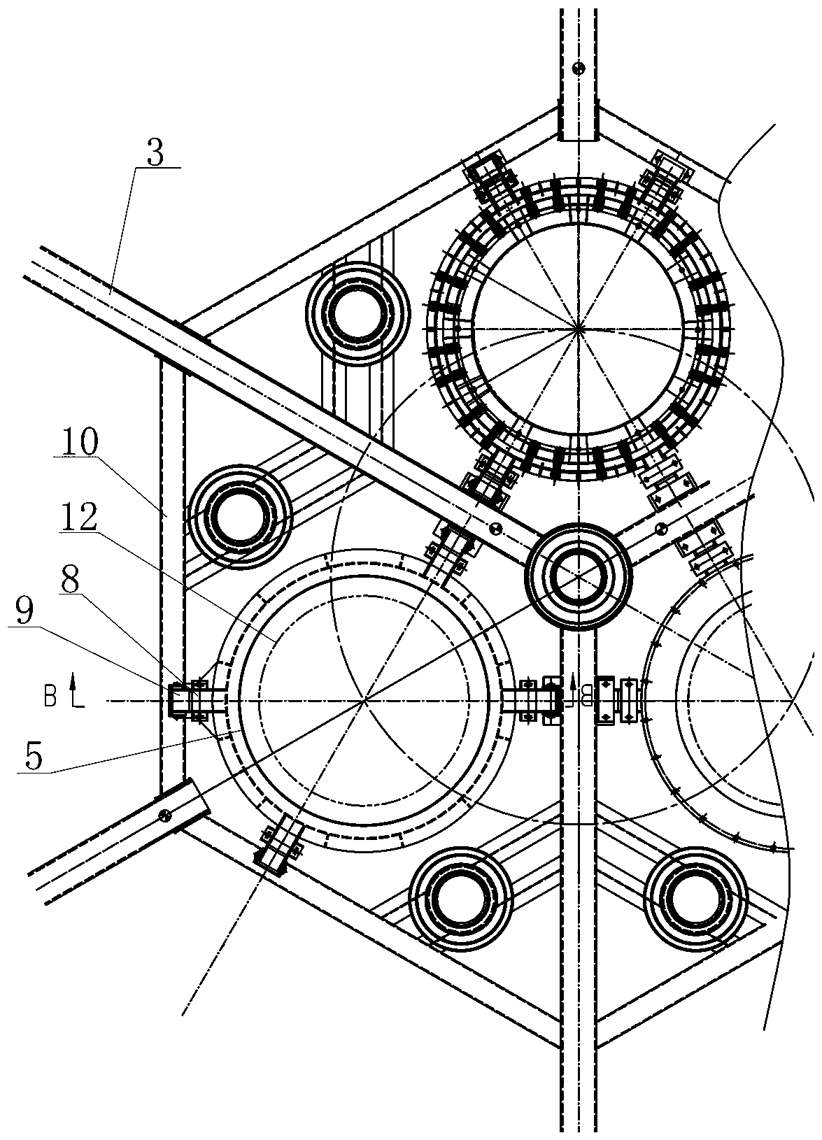 Novel insulating base for ore-smelting electric furnace