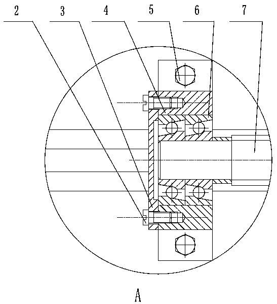 Crank balance adjusting device based on gravity