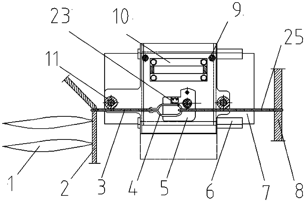 An automatic buckle-unlocking device for harvesting kelp and its working method