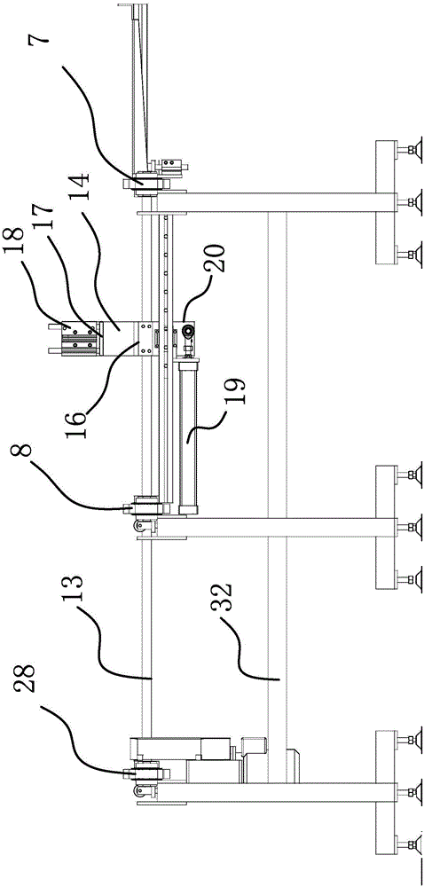 Automatic circulating feeding device for battens