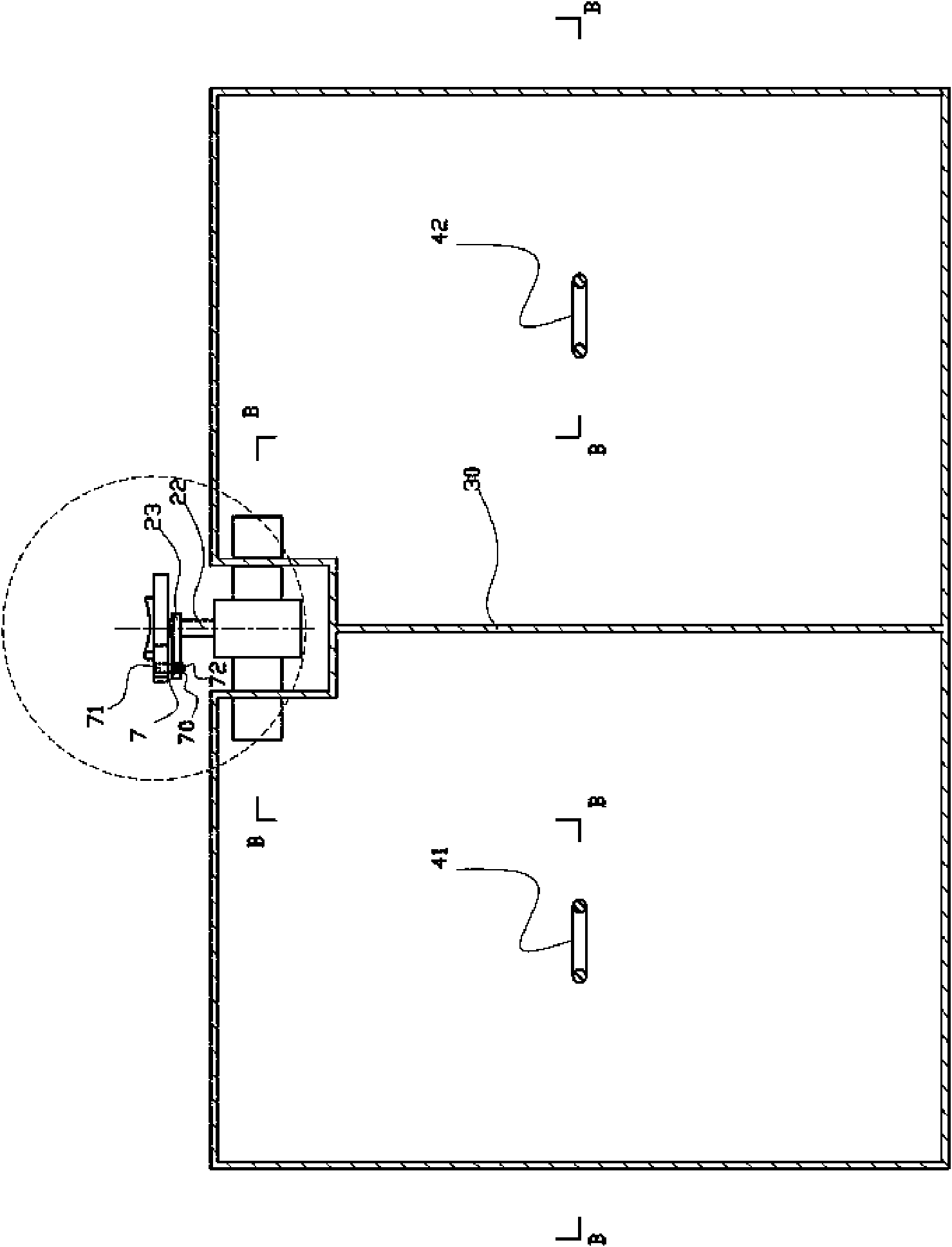 Drinking water dispenser with double heating boxes