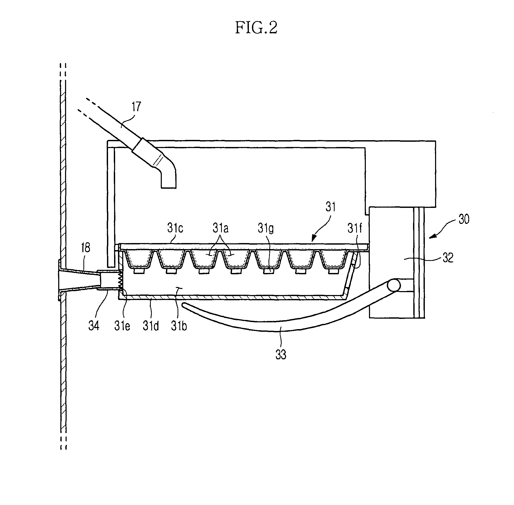 Ice making device and refrigerator having the same