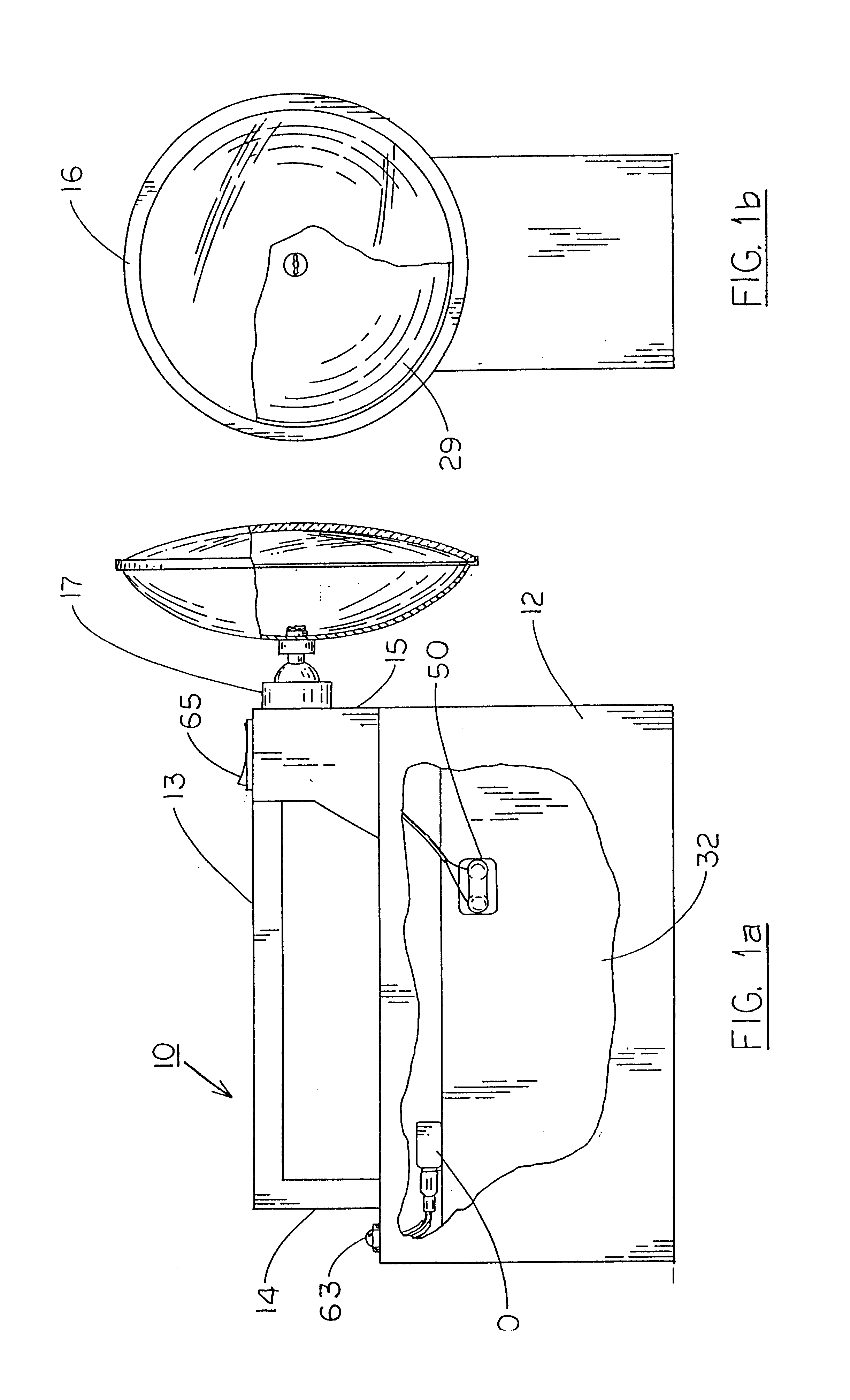 Flashlight equipped with low wattage arc lamp