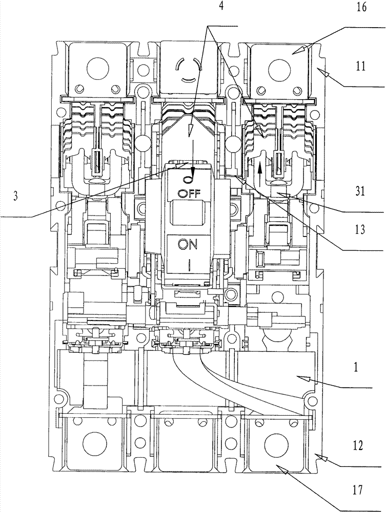 Multi-breakpoint circuit breaker