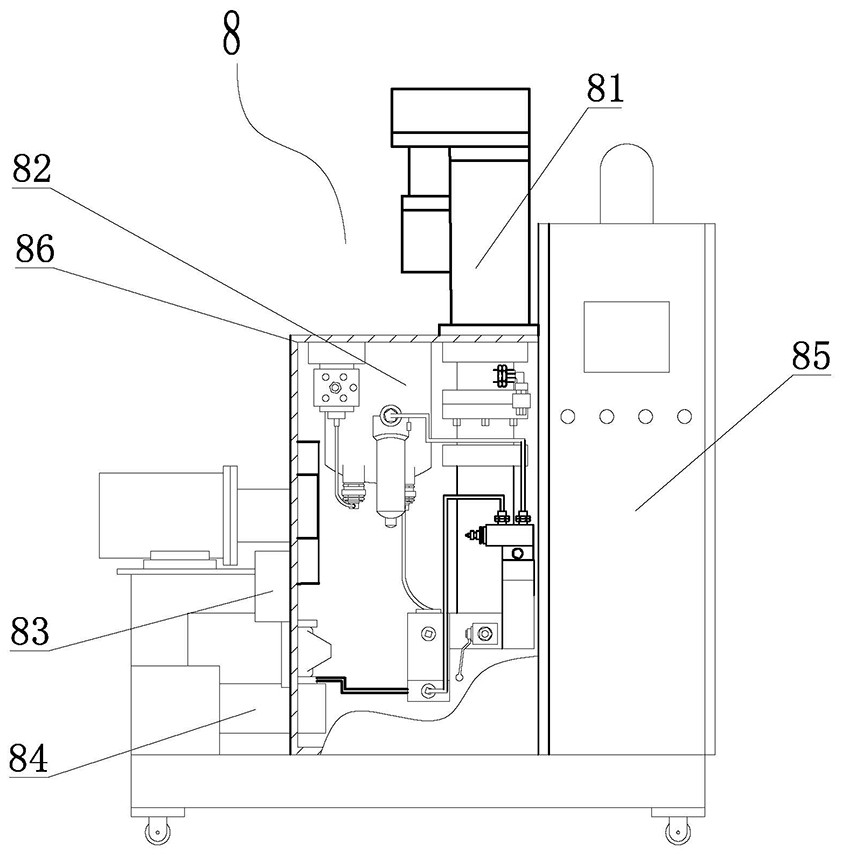 In-mold spraying system and process method thereof