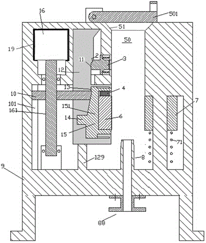 Automatic connecting and locking device for municipal greening water supply hose connector