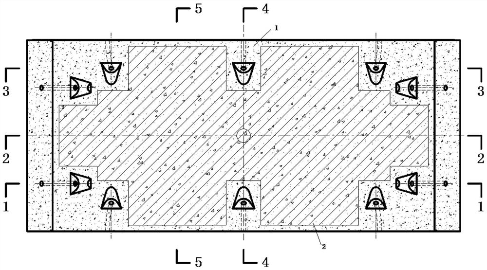 Ultra-high performance concrete - ordinary concrete shield tunnel segment and its construction method