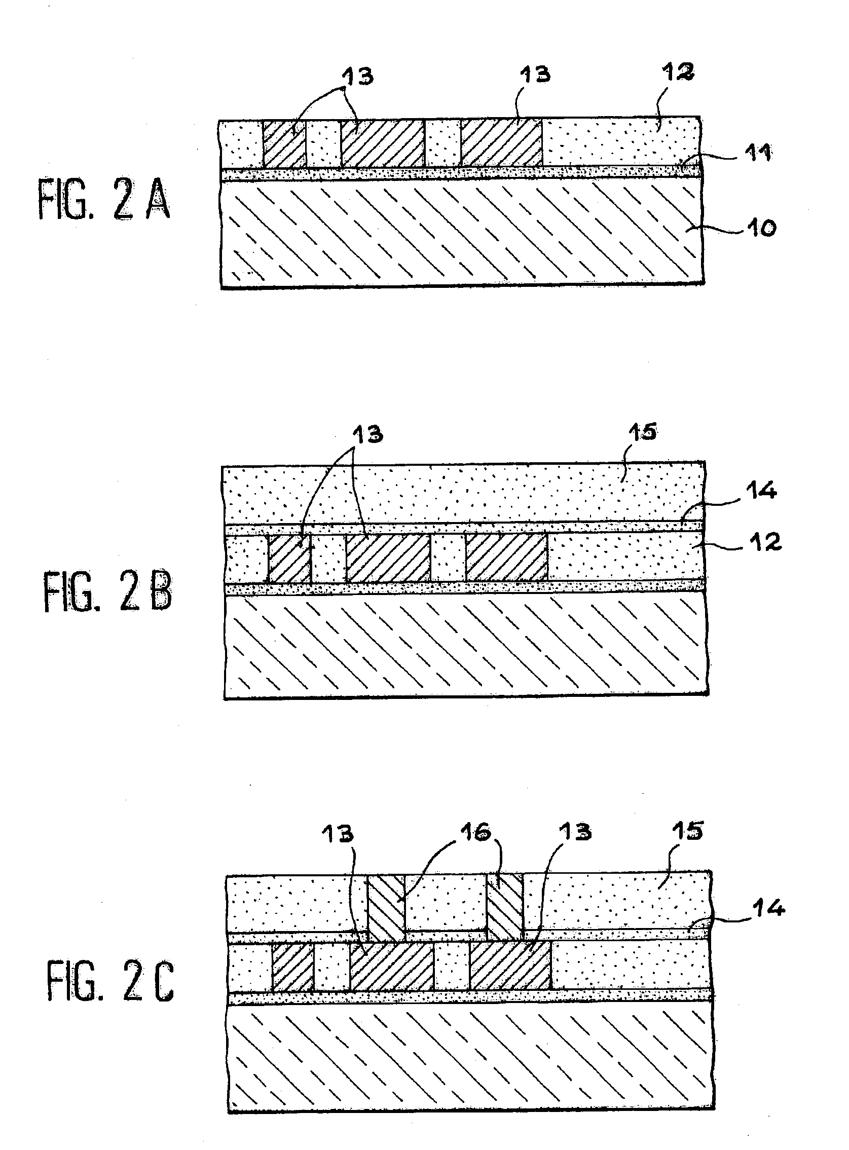 Method for fabricating a structure of interconnections comprising an electric insulation including air or vacuum gaps